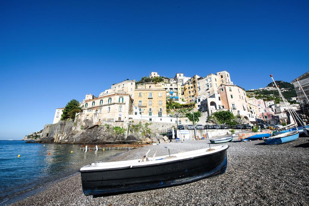 Al Corso Apartments By Amalfivacation Minori Exterior photo